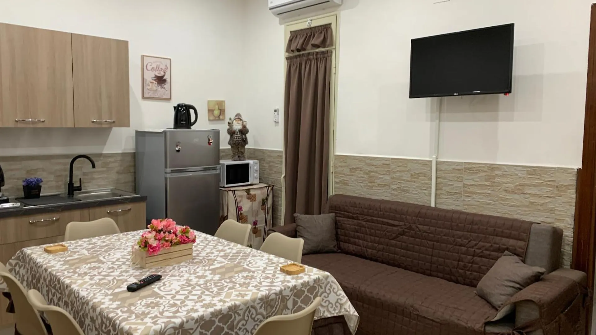 La Mosaique Palermo Apartment 0*,  Italy
